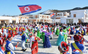 Ceremonies of Moving into New Houses Held in Rural Areas