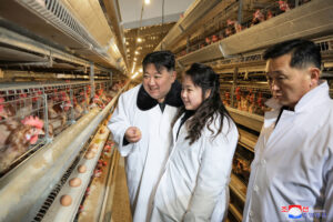 Newly-built Kwangchon Chicken Farm Inspected